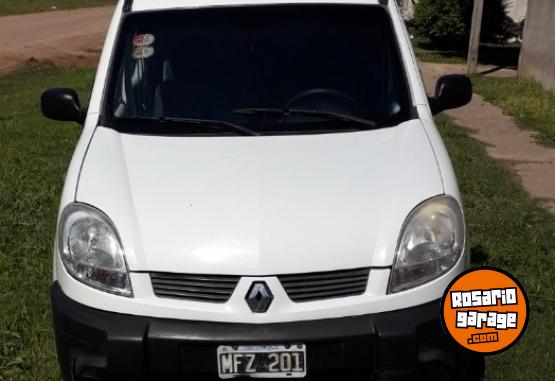 Utilitarios - Renault Kangoo 2014 Nafta 175000Km - En Venta