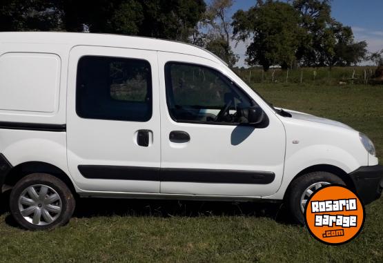 Utilitarios - Renault Kangoo 2014 Nafta 175000Km - En Venta