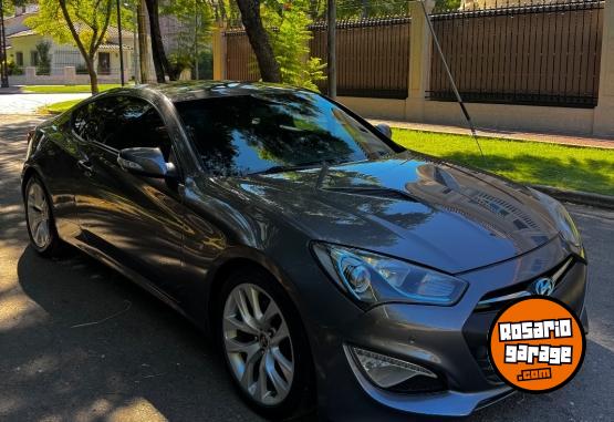 Autos - Hyundai g�nesis coupe 2012 Nafta 130000Km - En Venta