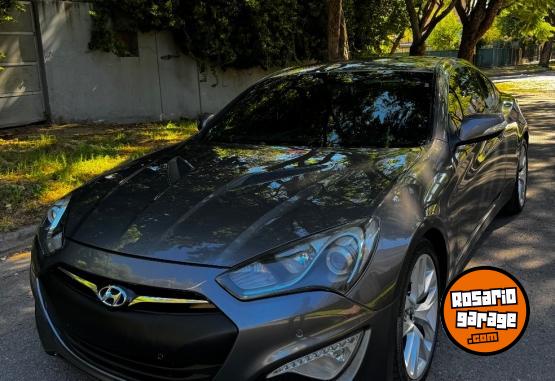 Autos - Hyundai g�nesis coupe 2012 Nafta 130000Km - En Venta