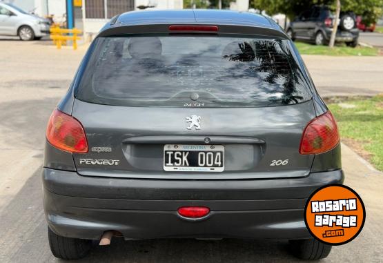 Autos - Peugeot 206 2010 GNC 220000Km - En Venta
