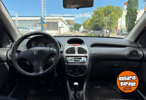 Autos - Peugeot 206 2010 GNC 220000Km - En Venta