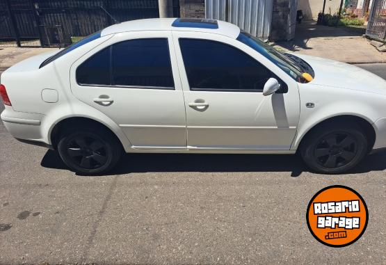 Autos - Volkswagen Bora 2010 Nafta 120000Km - En Venta