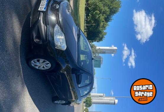 Autos - Toyota Etios 2019 Nafta 120000Km - En Venta