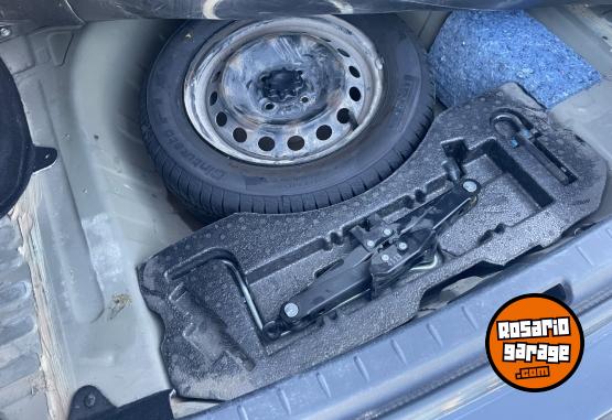 Autos - Toyota Etios 2019 Nafta 120000Km - En Venta