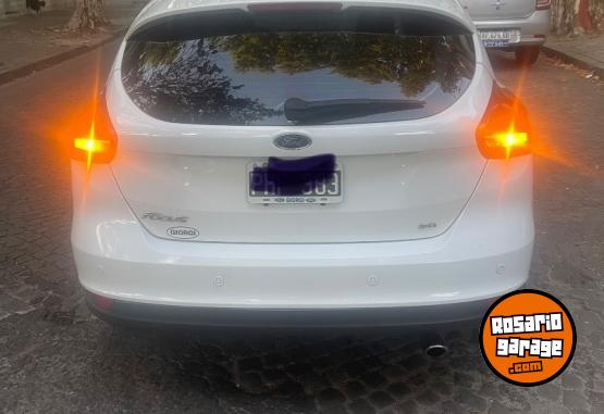 Autos - Ford Focus se plus 2015 Nafta 125000Km - En Venta