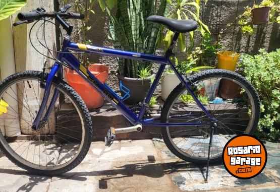 Deportes - Bicicleta R26 con cambios, esta joya y anda todo, ver sin compromiso precio charlable - En Venta