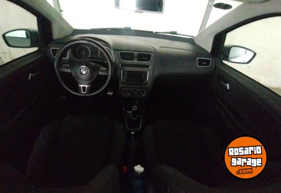 Autos - Volkswagen Suran cross 2014 GNC 180000Km - En Venta