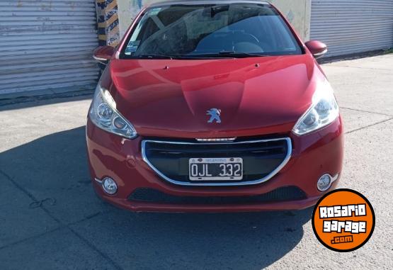Autos - Peugeot 208 feline par�k Cuir 2014 Nafta 150000Km - En Venta