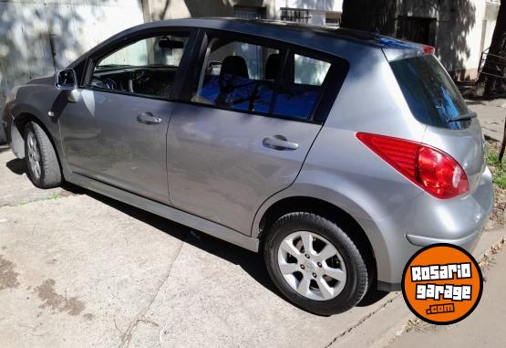 Autos - Nissan Tiida 2013 Nafta 144000Km - En Venta