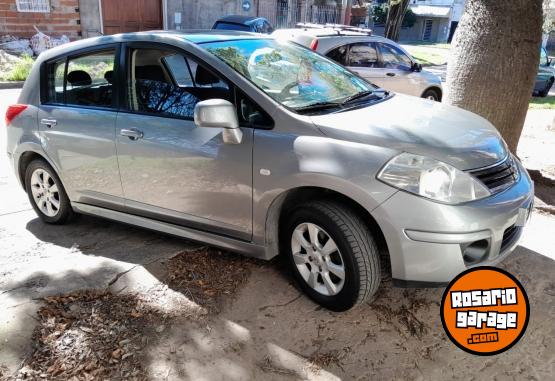 Autos - Nissan Tiida 2013 Nafta 144000Km - En Venta