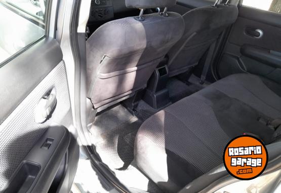 Autos - Nissan Tiida 2013 Nafta 144000Km - En Venta