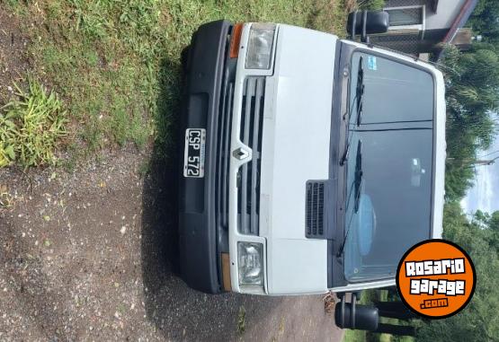 Utilitarios - Renault Trafic 1999 Diesel 100000Km - En Venta