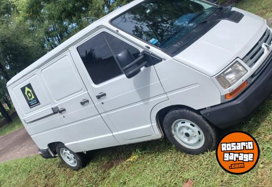 Utilitarios - Renault Trafic 1999 Diesel 100000Km - En Venta