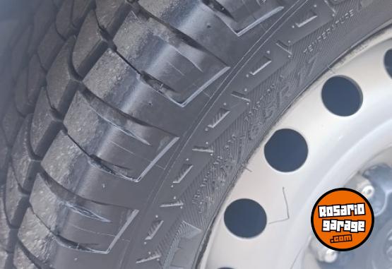 Camionetas - Toyota Hilux DX 2018 Diesel 75000Km - En Venta