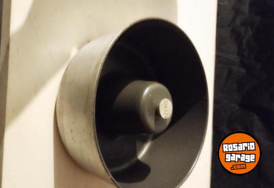 Hogar - CACEROLA ESSEN CON ASA Y SAVARIN - En Venta