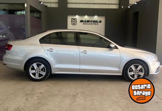 Autos - Volkswagen Vento Advance 2.5L 2016 GNC 98000Km - En Venta