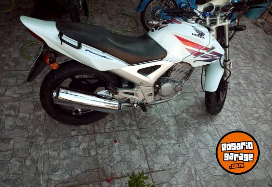 Motos - Honda TWISTER 250 2013 Nafta 48000Km - En Venta