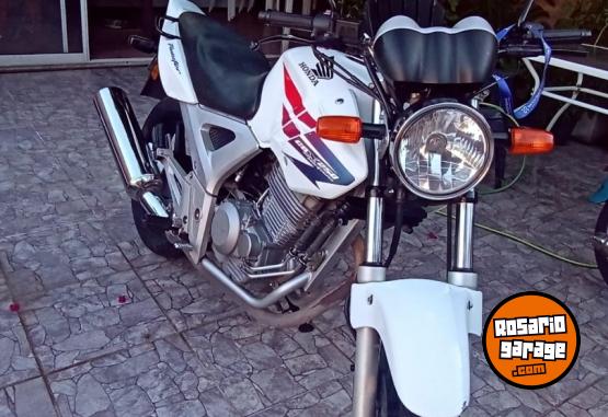Motos - Honda TWISTER 250 2013 Nafta 48000Km - En Venta