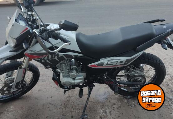 Motos - Motomel Skua Silver Edition 150cc 2021 Nafta 9500Km - En Venta