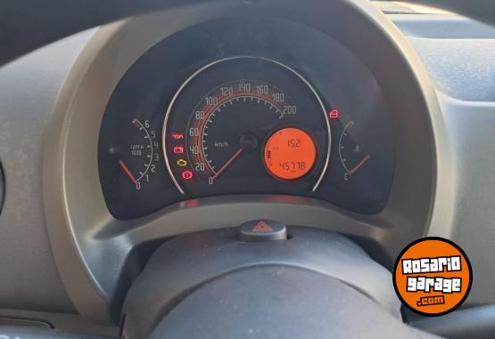 Autos - Fiat UNO ATRACTIVE 2014 Nafta 46000Km - En Venta