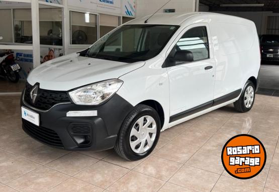 Utilitarios - Renault KANGOO FURGON EXPRESS 2022 Nafta 95995Km - En Venta