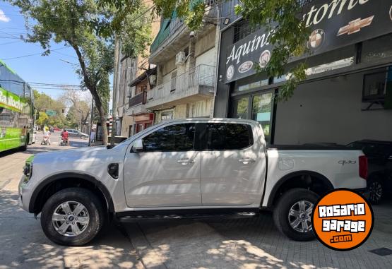 Camionetas - Ford Ranger v6 xls 3.0 2024 Diesel 29000Km - En Venta
