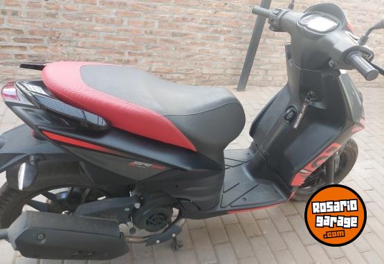 Motos - Aprilia Sr 160 2024 Nafta 9500Km - En Venta