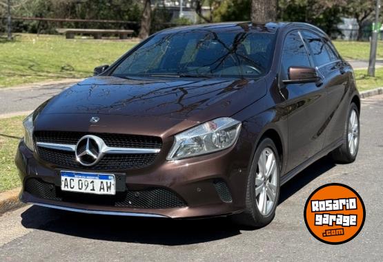 Autos - Mercedes Benz A200 2018 Nafta 62000Km - En Venta