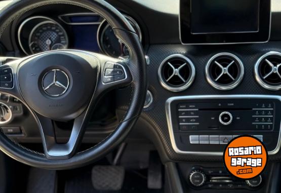 Autos - Mercedes Benz A200 2018 Nafta 62000Km - En Venta
