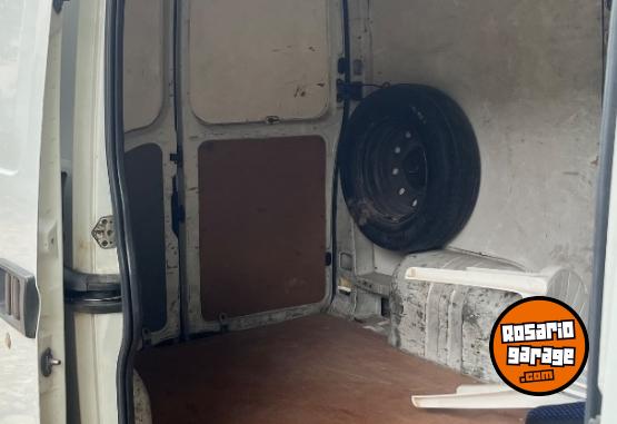 Utilitarios - Renault Master furg�n corto alto 2010 Diesel 600000Km - En Venta