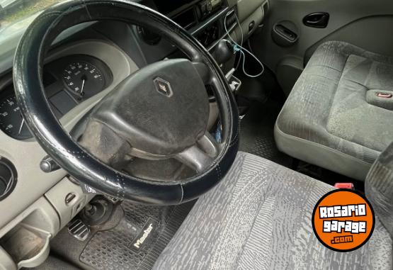 Utilitarios - Renault Master furg�n corto alto 2010 Diesel 600000Km - En Venta