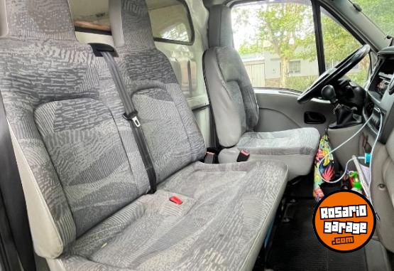 Utilitarios - Renault Master furg�n corto alto 2010 Diesel 600000Km - En Venta