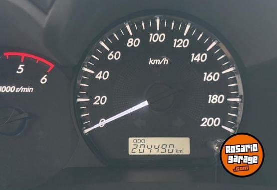 Camionetas - Toyota Hilux 2012 Diesel 205000Km - En Venta