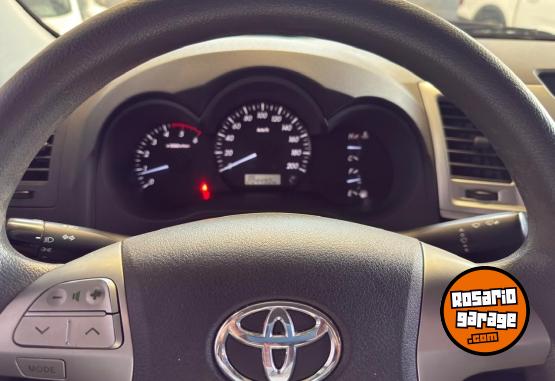 Camionetas - Toyota Hilux 2012 Diesel 205000Km - En Venta