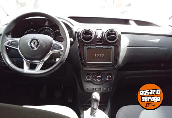 Utilitarios - Renault Kangoo II Emotion 5 A SCE 2023 Nafta 22000Km - En Venta