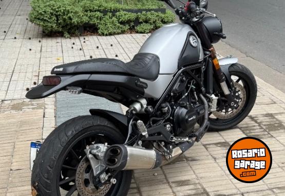 Motos - Benelli Leoncino 500 2022 Nafta 12000Km - En Venta