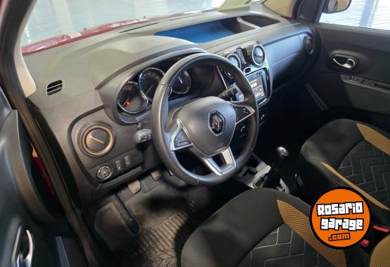 Utilitarios - Renault Kangoo Stepway 1.6 sce 2024 Nafta 42000Km - En Venta
