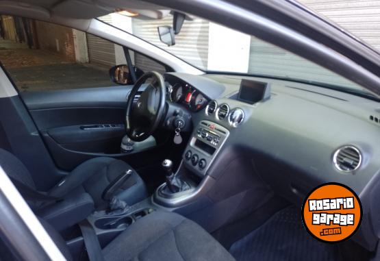 Autos - Peugeot 408 allure ,navegador 2014 Diesel 101000Km - En Venta