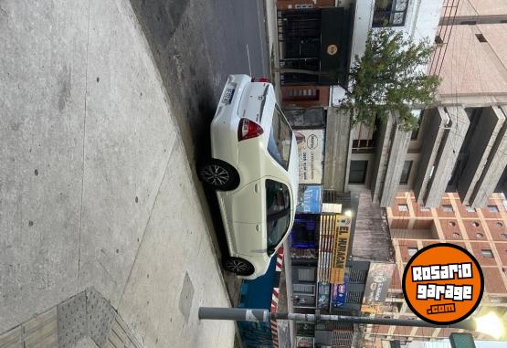 Autos - Toyota Etios 2022 Nafta 90000Km - En Venta