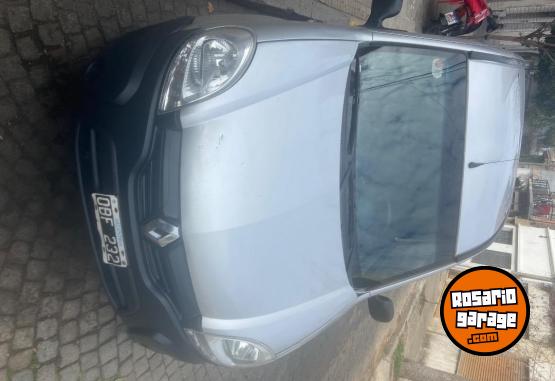 Utilitarios - Renault Kangoo 2014 GNC 180000Km - En Venta