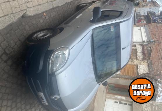 Utilitarios - Renault Kangoo 2014 GNC 180000Km - En Venta