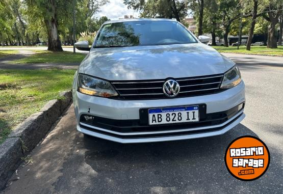 Autos - Volkswagen VENTO HIGHLINE L17 2017 Nafta 110000Km - En Venta