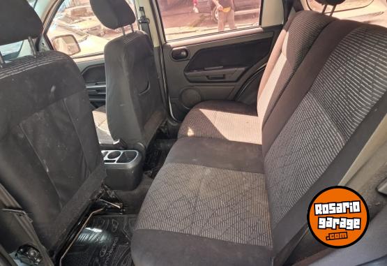 Autos - Ford Eco 2010 GNC 130000Km - En Venta