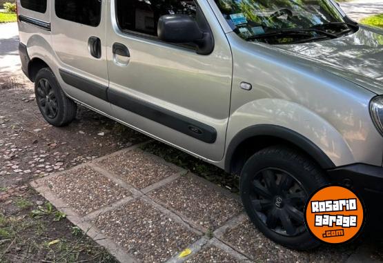 Utilitarios - Renault Kangoo 2014 Diesel 170000Km - En Venta