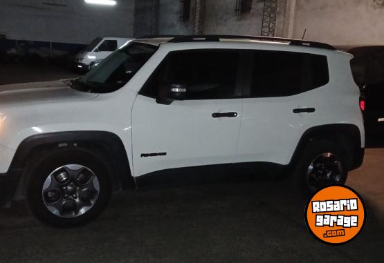 Camionetas - Jeep Renegade 2017 Nafta 118000Km - En Venta