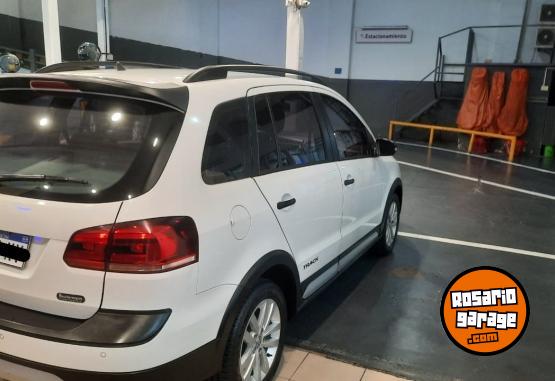 Autos - Volkswagen SURAN 1.6 TRACK 2018 Nafta 100000Km - En Venta
