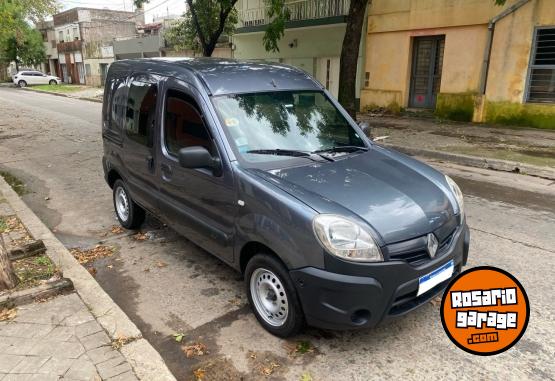 Utilitarios - Renault Kangoo 2016 GNC 140000Km - En Venta