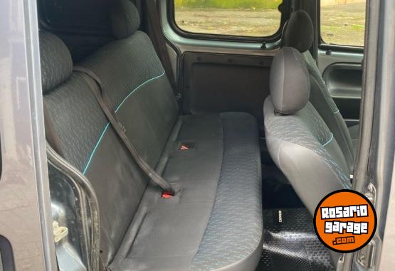 Utilitarios - Renault Kangoo 2016 GNC 140000Km - En Venta