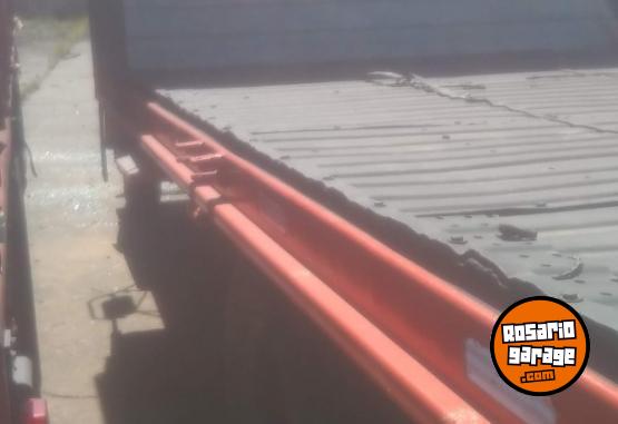 Camiones y Gr�as - Dodge 600 - En Venta